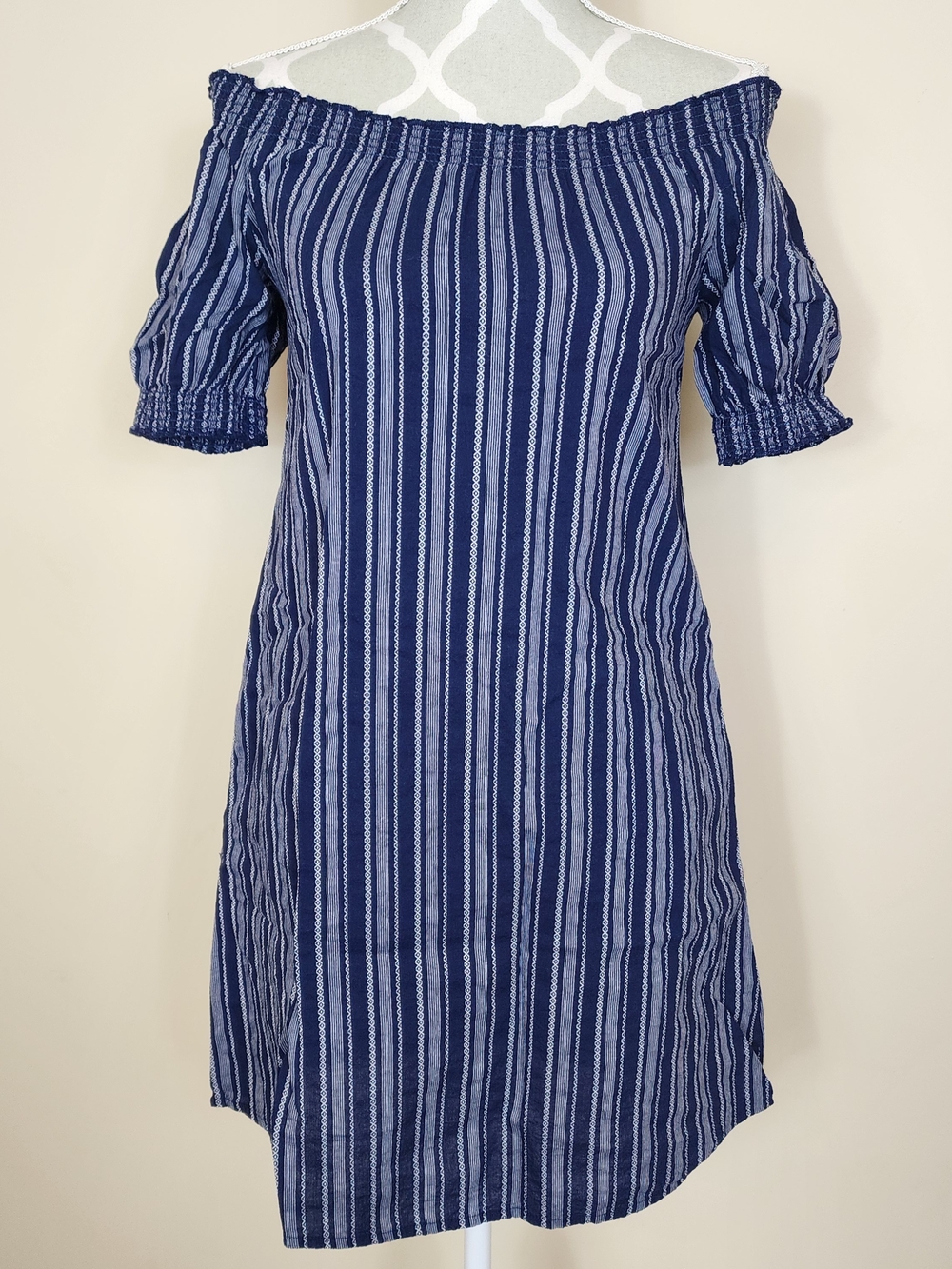 Woven Print Off Shoulder Short Sleeve Navy Striped Mini Dress w/ Pockets Size XS